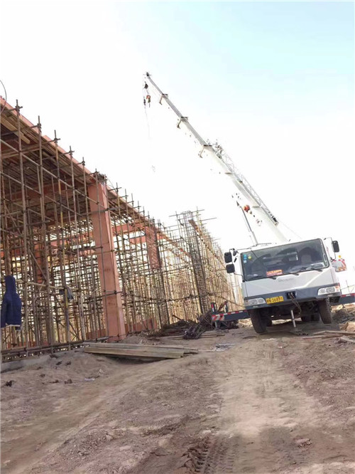 西固区吊车作业的安全注意事项有哪些？